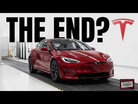 The Final Model S Rolls Off the Line: A Signature-Covered End to an Era featured image